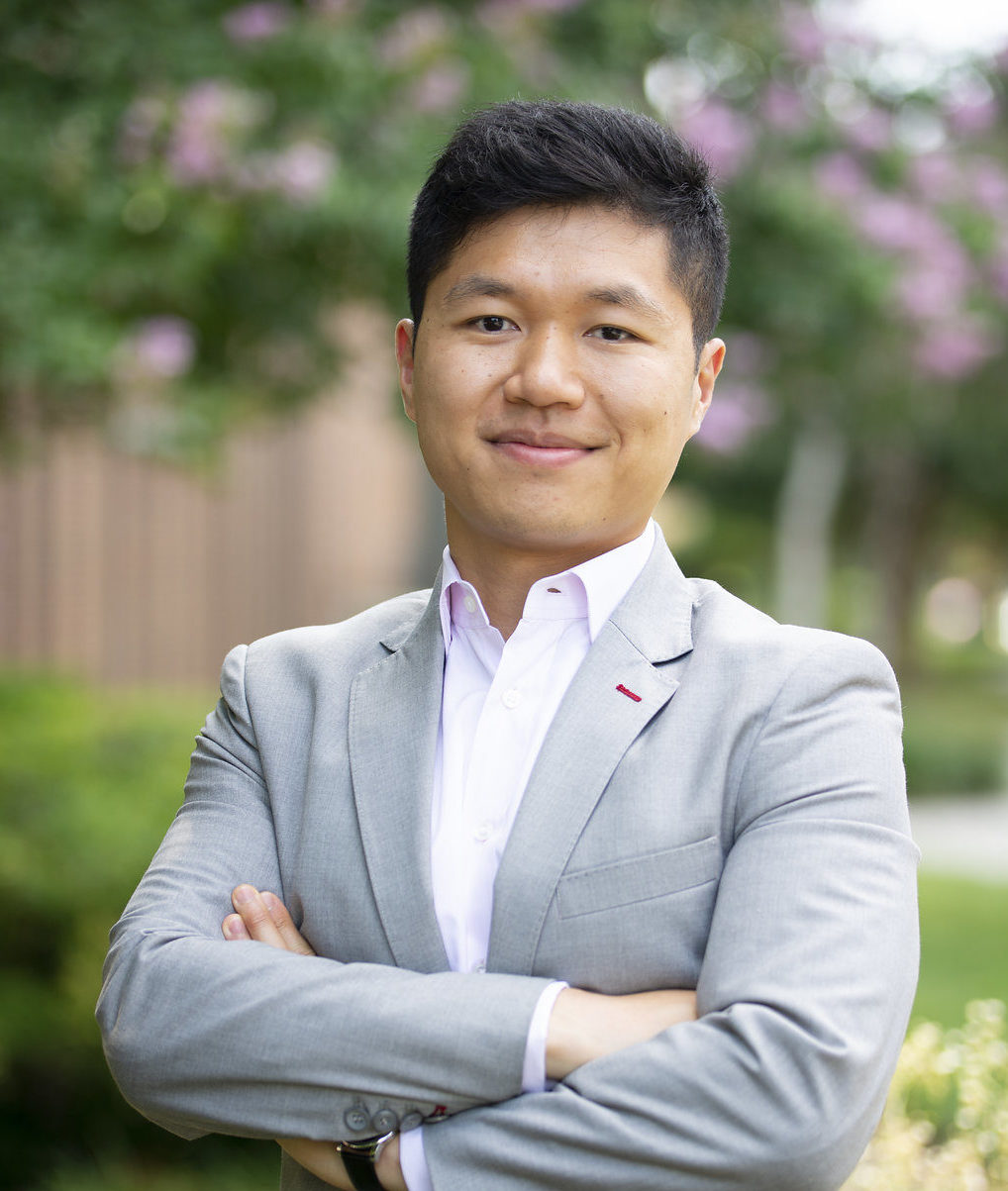 Alex Qian headshot