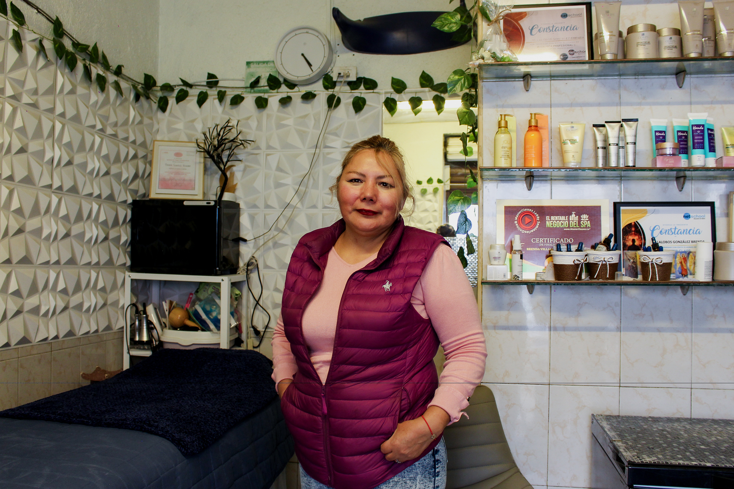 Brenda at her salon in Mexico City